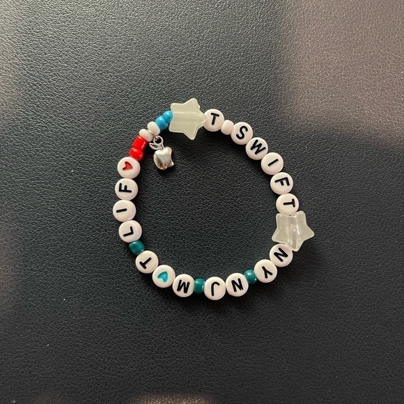 10 Friendship Bracelets for Trading at Taylor Swift Concerts—pack of 10 … - Picture 4 of 16